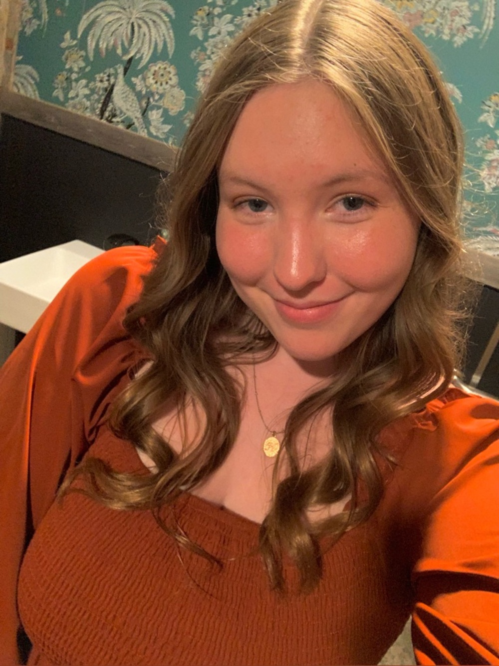 Meet your Posher, Hannah